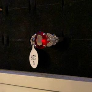 Size 9 women’s butterfly ring